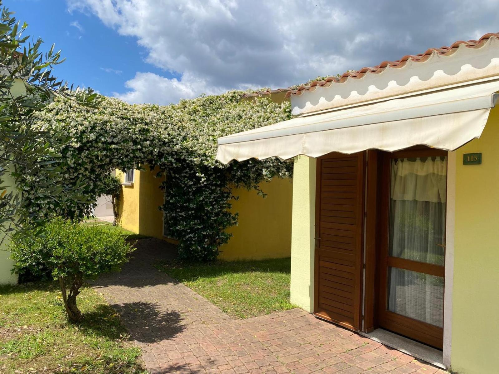 Hotel Cala Mirto Budoni Exterior foto