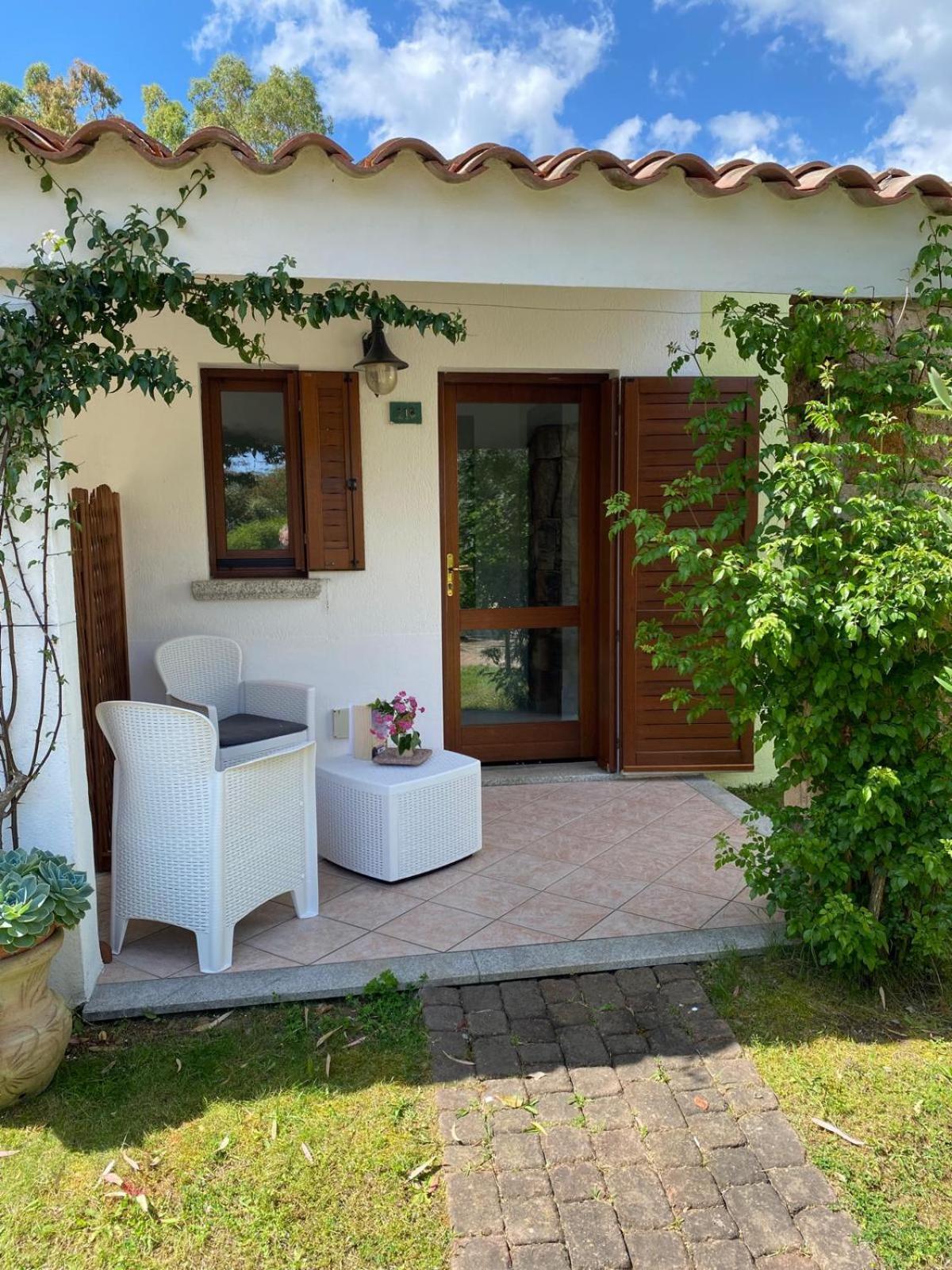 Hotel Cala Mirto Budoni Exterior foto